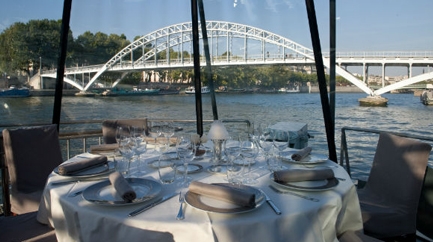 Lunch Cruise on the Seine - VIP location