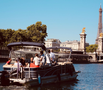 DÉGUSTATION DE CHAMPAGNE SUR LA SEINE