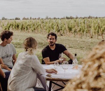 DÉJEUNER AU COEUR DES VIGNES