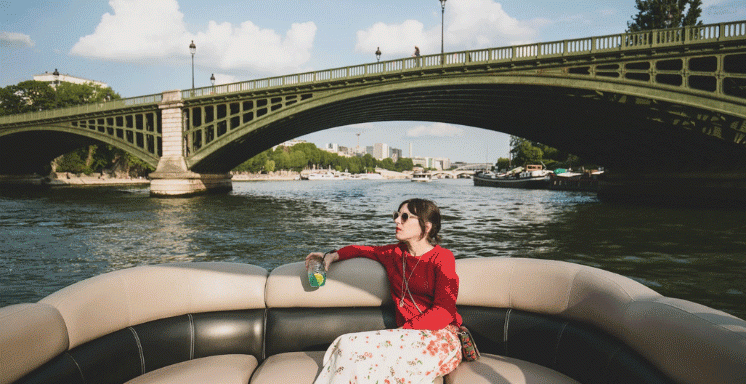 DÉGUSTATION DE CHAMPAGNE SUR LA SEINE