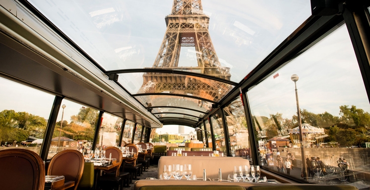 Déjeuner gastronomique dans un bus panoramique - Hors boissons -